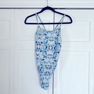 SIZE 30 FIXED BACK JOLYN